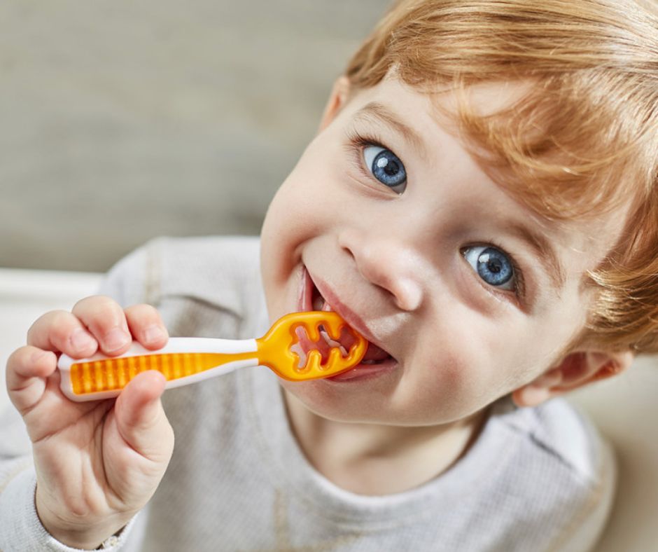 cucharas adaptadas para niños